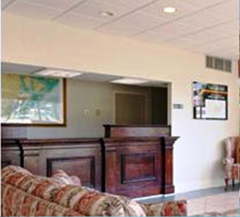 Super 8 By Wyndham Hardeeville - Savannah North Exterior photo